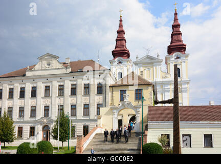 Wullersdorf Kirche St. Georg, Hauptplatz Österreich Niederösterreich, untere Österreich-Weinviertel Stockfoto