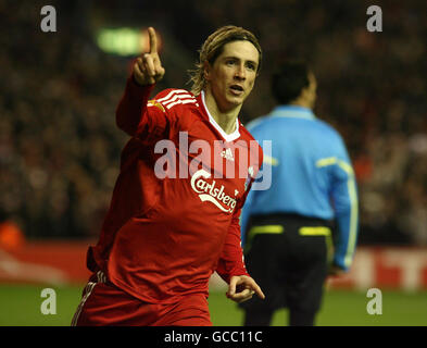 Fußball - UEFA Europa League - Runde der 16. Runde - zweite Etappe - Liverpool - Lille - Anfield. Liverpools Fernando Torres feiert das zweite Tor seiner Mannschaft während des Spiels der UEFA Europa League in Anfield, Liverpool. Stockfoto