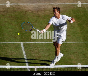 08.07.2016. all England Lawn-Tennis and Croquet Club, London, England. Wimbledon Tennis Championships Tag 12. Herren Einzel Halbfinale zwischen Nummer 2 Samen Andy Murray (GBR) und Nummer 10 Samen Tomas Berdych (CZE). Berdych kommt ans Netz, volley Stockfoto