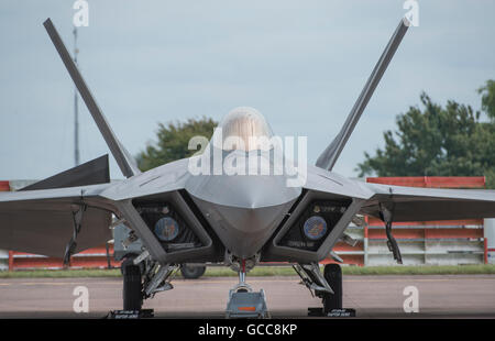 RAF Fairford, Gloucestershire. 8. Juli 2016. Tag1 des Royal International Air Tattoo (RIAT) mit internationalen militärischen Luftfahrzeugen auf dem Display aus der ganzen Welt. Bildnachweis: Aviationimages/Alamy Live-Nachrichten. Stockfoto