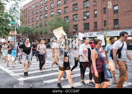 New York, USA. 8. Juli 2016. Schwarzen Leben Angelegenheit Protest, Midtown New York City Credit: John Kuta/Alamy Live-Nachrichten Stockfoto