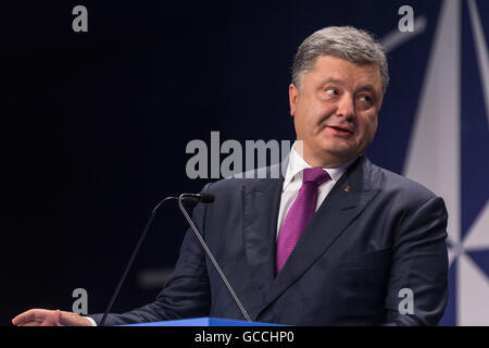 Warschau, Polen. 9. Juli 2016. Präsidenten der Ukraine, Petro Poroshenko während der Pressekonferenz am NATO-Gipfel in Warschau, Polen, am 9. Juli 2016. Bildnachweis: MW/Alamy Live-Nachrichten Stockfoto