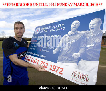 Kirk Broadfoot der Rangers fördert den Spieler des Jahres der Rangers im Murray Park, Glasgow. Bilddatum: Freitag, 12. März 2010. Bildnachweis sollte lauten: Aileen Wilson/Rangers FC/PA. Stockfoto