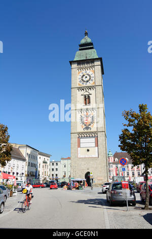 Enns Hauptplatz (Hauptplatz), Stadtturm (Glockenturm) Österreich Oberösterreich, Oberösterreich Stockfoto