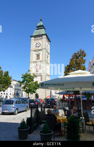 Enns Hauptplatz (Hauptplatz), Stadtturm (Glockenturm) Österreich Oberösterreich, Oberösterreich Stockfoto