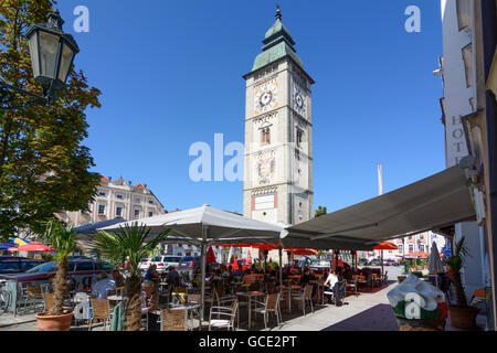 Enns Hauptplatz (Hauptplatz), Stadtturm (Glockenturm) Österreich Oberösterreich, Oberösterreich Stockfoto