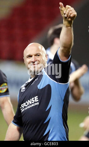 Rugby Union - Magners League - Glasgow Warriors gegen Ulster - Firhill. Kevin Tkachuk von Glasgow Warriors feiert nach dem letzten Pfiff während des Spiels der Magners League in der Firhill Arena, Glasgow. Stockfoto