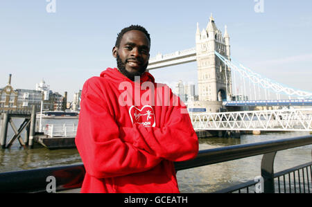 Sport - Virgin London Marathon 2010 - Photocall - Tower Hotel. Duncan Kibet, Kenias Marathonkämpfer der Elite, während der Fotozelle im Tower Hotel, London. Stockfoto