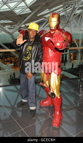 Dizzee Rascal kommt zur Galavorführung von Iron man 2, die im Vue Kino im Westfield Einkaufszentrum in London stattfindet. Stockfoto