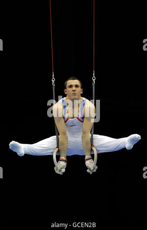 Der britische Samuel Hunter tritt im Finale der Senior Teams während der European Artistic Championships im NIA, Birmingham, an den Ringen an. Stockfoto