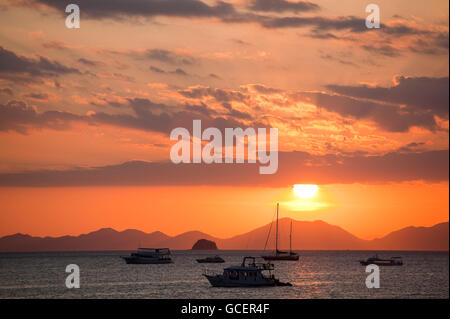 Ao Nang Beach, Provinz Krabi, Thailand, Asien Stockfoto