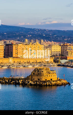 Hafen Civitavecchia, Metropolitan Stadt Rom Hauptstadt, Latium, Italien Stockfoto