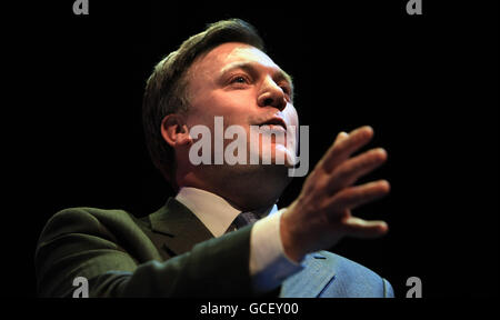 Schulsekretär Ed Balls spricht heute im ICC Birmingham über die jährliche Konferenz der Nationalen Lehrerunion und der LehrerInnenunion. Stockfoto