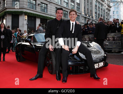 Die Stars des Films Gary Stretch (links) und Lee Ryan kommen zur Weltpremiere von The Heavy im Odeon West End am Leicester Square in London an. Stockfoto