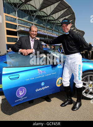 Bob Champion fördert verletzte Jockeys Fonds Stockfoto