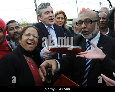 Premierminister Gordon Browns spricht heute bei einem Mitglied der Labour Party im Wahlkreis Cardiff North, wo er eine Kundgebung zur Unterstützung der jetzigen Abgeordneten Julie Morgan auf dem Weg zur Parlamentswahl veranstaltete. Stockfoto