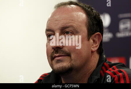 Liverpool-Manager Rafael Benitez während der Pressekonferenz im Vicente Calderon Stadium, Madrid, Spanien. Stockfoto