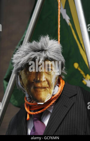 Eirigi Protest gegen Bank HQ Stockfoto