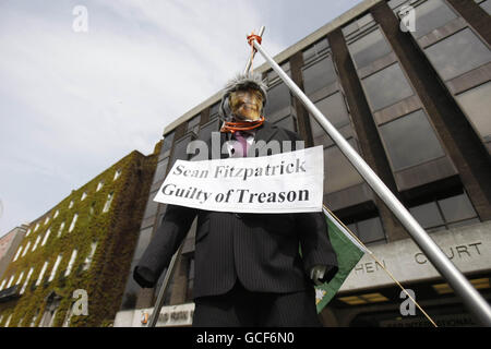 Eirigi Protest gegen Bank HQ Stockfoto