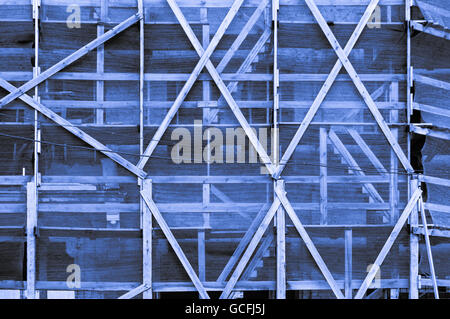 Beeindruckende blaue Licht grau bläulich indigo Rahmen außerhalb einer ukrainischen Baustil Stockfoto