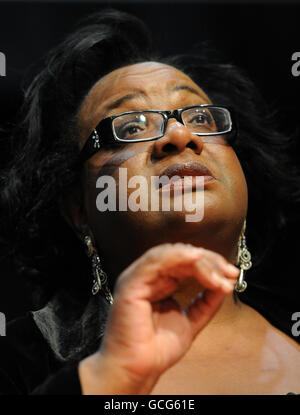 Die Labour-Abgeordnete Diane Abbott startet heute ihre Bewerbung um die Führung der Labour Party in Hackney, Ost-London. Stockfoto