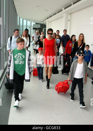 Victoria Beckham Sichtung - Heathrow Stockfoto