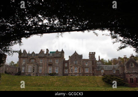 Abbotsford House, das Haus von Sir Walter Scott, Abbotsford, in der Nähe von Melrose an den schottischen Grenzen, wo die schottische Kulturministerin Fiona Hyslop neue Mittel für Reparaturen am denkmalgeschützten Gebäude und ein neues Besucherzentrum ankündigte. Stockfoto