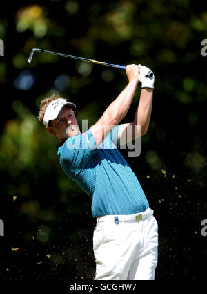 Golf - BMW PGA Championship 2010 - Tag drei - Wentworth Golf Club. Der englische Luke Donald während der BMW PGA Championship im Wentworth Golf Club, Surrey, in Aktion. Stockfoto