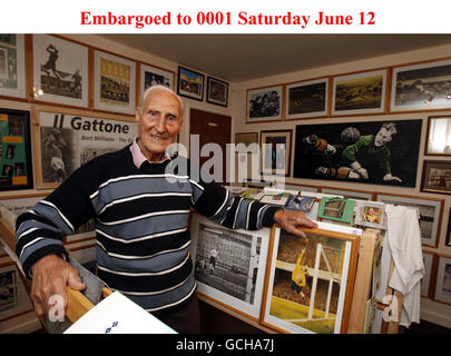 Bert Williams, 90, aus Shifnal, Shropshire. Mr Williams, der einen MBE in der Queen's Birthday Honors List erhält, wird weithin als einer der besten Torhüter, die England produziert hat, bewertet. Stockfoto