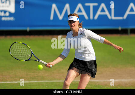 Martina Hingis, die Schweizer, geht gegen Michaella Krajicek, die Niederländerin, vor Stockfoto