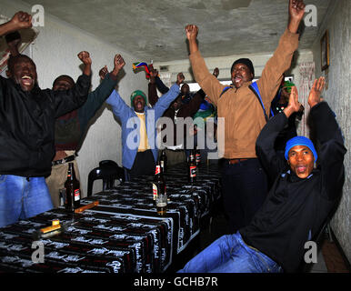 Fußball - 2010 FIFA World Cup South Africa - Fans - Soweto Stockfoto