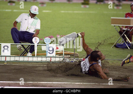 Leichtathletik - Weltmeisterschaften Tokio 91 - Weitsprung - Mike Powell USA Stockfoto