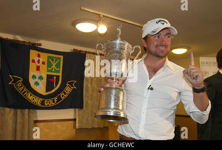 Der neue US Open Champion Graeme McDowell bei einer Pressekonferenz im Rathmore Golf Club in Portrush Co Antrim. Stockfoto