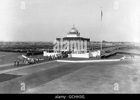 Eine allgemeine Ansicht der Prozession aus dem Dais während der Delhi Durbar von 1911 zur Krönung des Königs George V. Stockfoto