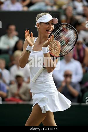 Anna Kournikova während ihrer Ladies Invitation Doppel-Match mit Martina Hingis gegen Anne Hobbs und Samantha Smith Stockfoto