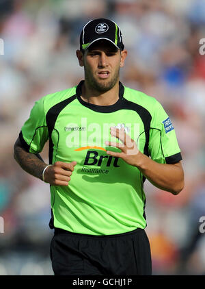 Cricket - Friends Provident Twenty20 - Middlesex / Surrey - Lord's. Jade Dernbach, Surrey Stockfoto