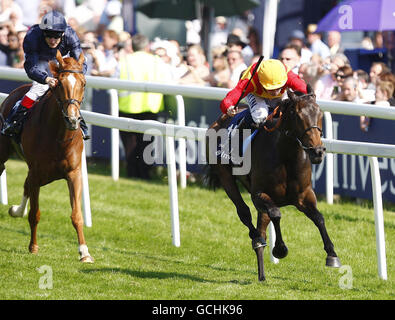 Horse Racing - Investec Derby Festival - Ladies Day - Epsom Racecourse Stockfoto