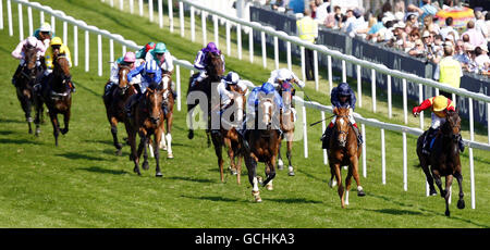 Horse Racing - Investec Derby Festival - Ladies Day - Epsom Racecourse Stockfoto