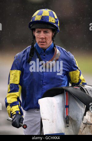 Pferderennen - Leicester Racecourse. Jim Crowley, Jockey Stockfoto