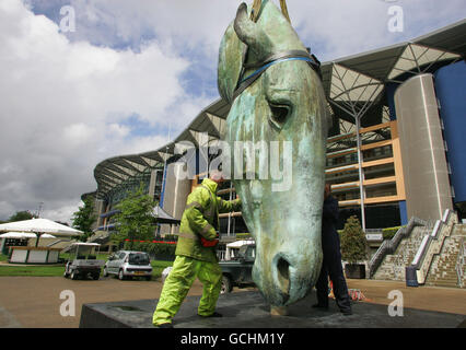 Stillwasser Ascot Skulptur Stockfoto