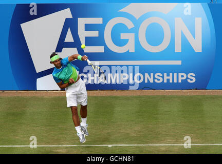 Der Spanier Rafael Nadal in Aktion während der AEGON Championships im Queen's Club, London. Stockfoto