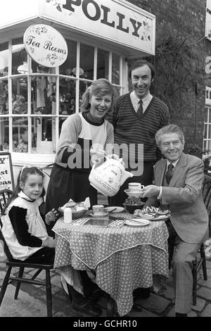 Lifestyle - Essen - kochen - Kritiker - Egon Ronay - London Stockfoto