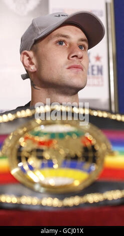 Boxer Ricky Burns bei einer Pressekonferenz im Marriott Hotel in Glasgow. Stockfoto