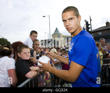 Fußball - Barclays Premier League - Everton neues Zuhause Kit Launch - Liverpool Stockfoto