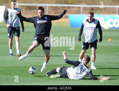 Fußball - 2010 FIFA World Cup South Africa - Gruppe C - England gegen Algerien - England Training - Tag 2 - Royal Bafokeng Sports... Stockfoto