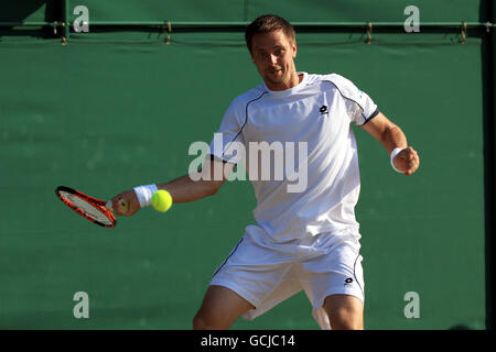 Tennis - Wimbledon Championships 2010 - Tag Sieben - All England Lawn Tennis und Croquet Club. Der Schwede Robin Söderling im Kampf gegen den spanischen David Ferrer Stockfoto