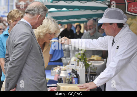 Prince Of Wales besucht Wales Stockfoto