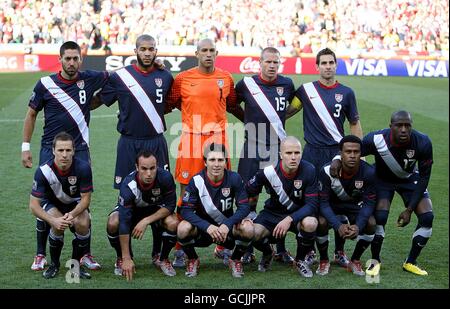Fußball - FIFA Fußball-Weltmeisterschaft Südafrika 2010 - Gruppe C - Slowenien - USA - Ellis Park. US-Teamgruppe Stockfoto