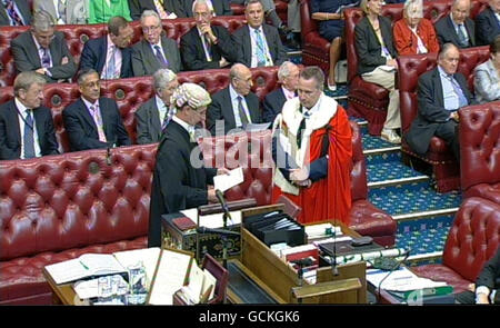 Der ehemalige Direktor der Kommission für Pressebeschwerden Guy Black nimmt seinen Sitz im Londoner House of Lords als konservativer Peer ein. Stockfoto