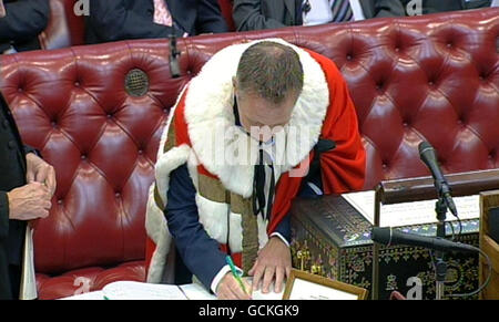 Der ehemalige Direktor der Kommission für Pressebeschwerden Guy Black nimmt seinen Sitz im Londoner House of Lords als konservativer Peer ein. Stockfoto